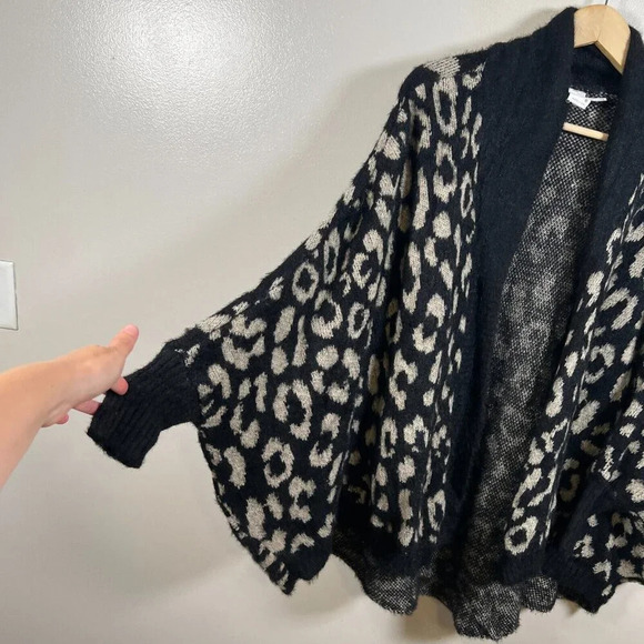 Akemi + Kin Louise Leopard Wrap Cardigan Sweater One Size Black Oversized Cozy - Picture 5 of 9